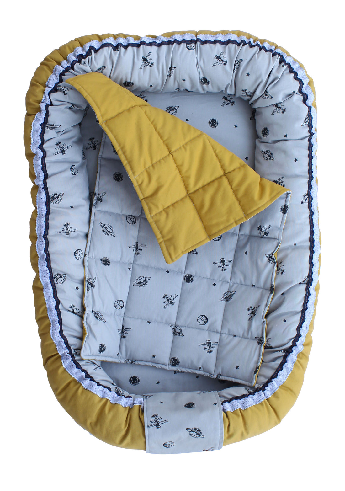 Newborn bed/ cocoon