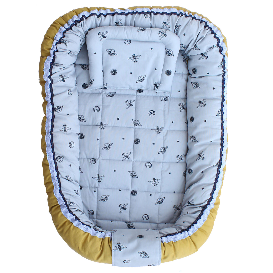 Newborn bed/ cocoon